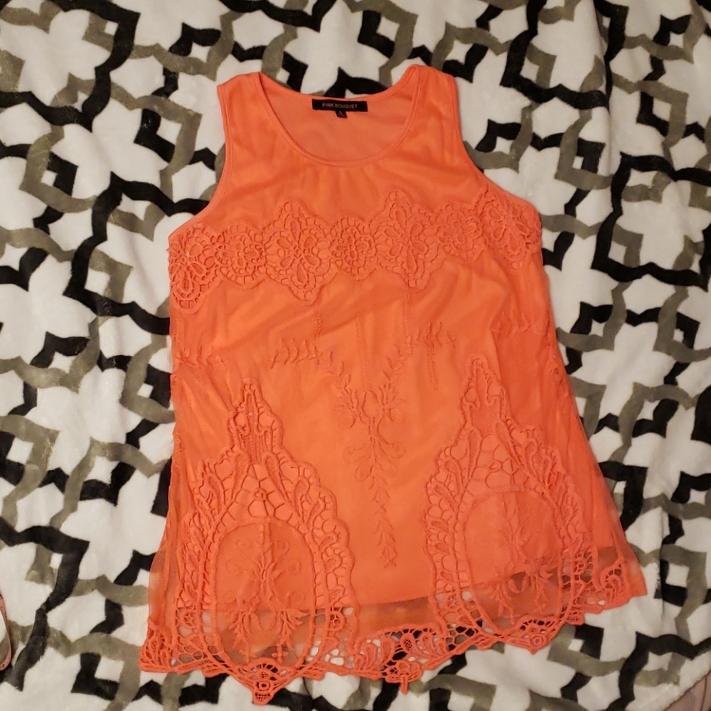 Pink Bouquet Sleeveless lace top
